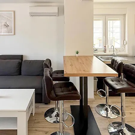 Amazing In With House Sea View Apartamento